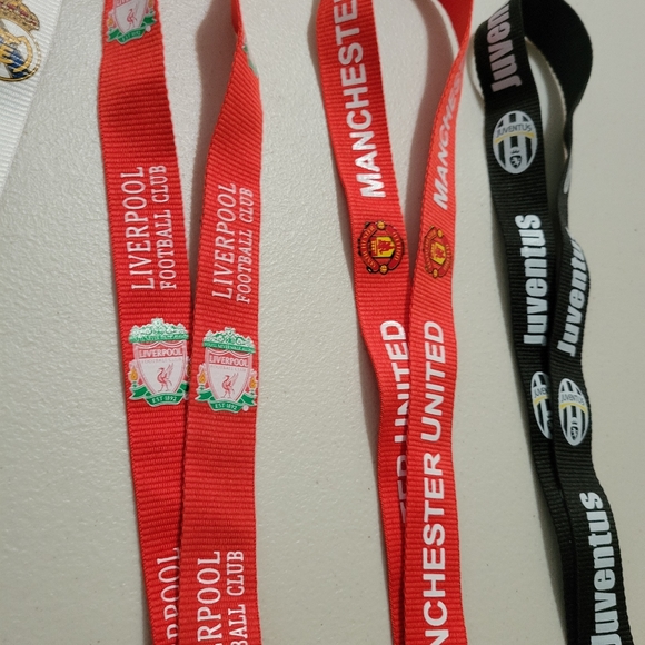 COPY - REAL MADRID MANCHESTER UNITED JUVENTUS LIVERPOOL - Picture 4 of 5